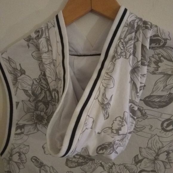 ecko Hoodie Top - Picture 4 of 6